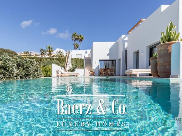 Exclusiva casa de 347 m2 en venta Moraira, Comunidad Valenciana