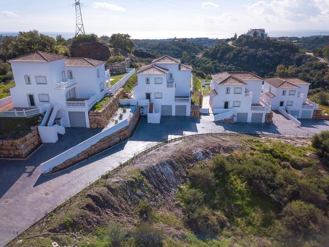 Exclusiva casa de 350 m2 en venta Estepona, Andalucía