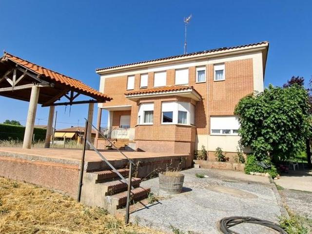 Exclusiva casa de 359 m2 en venta Fuentespina, España