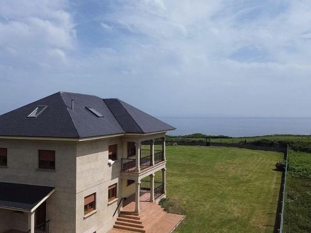 Exclusiva casa de 365 m2 en venta Foz, Galicia