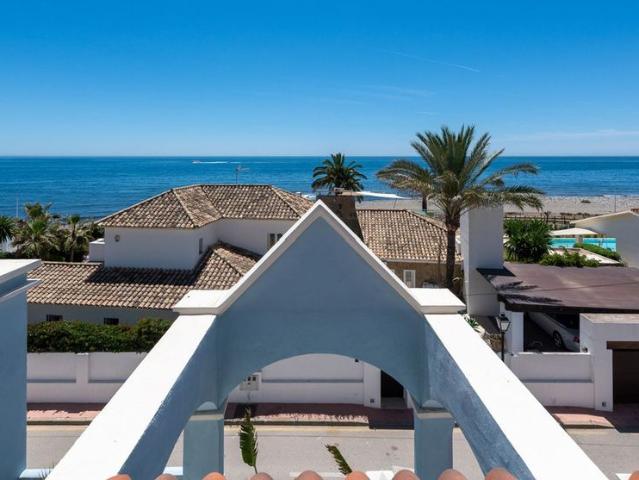 Exclusiva casa de 373 m2 en venta Puerto Banús, España