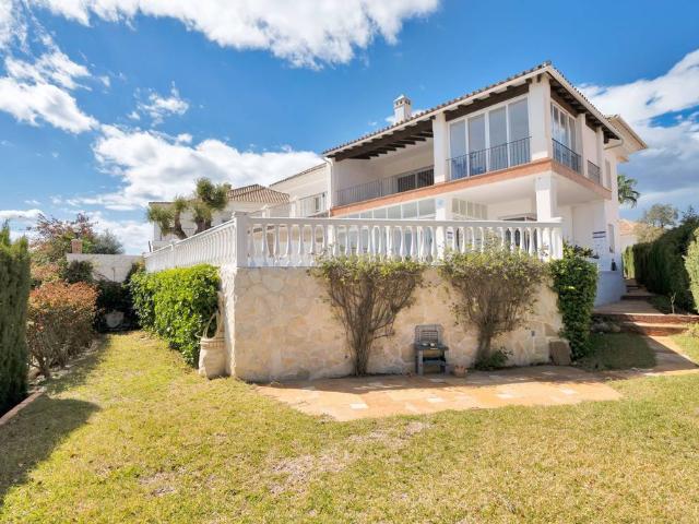 Exclusiva casa de 390 m2 en venta Marbella, Andalucía