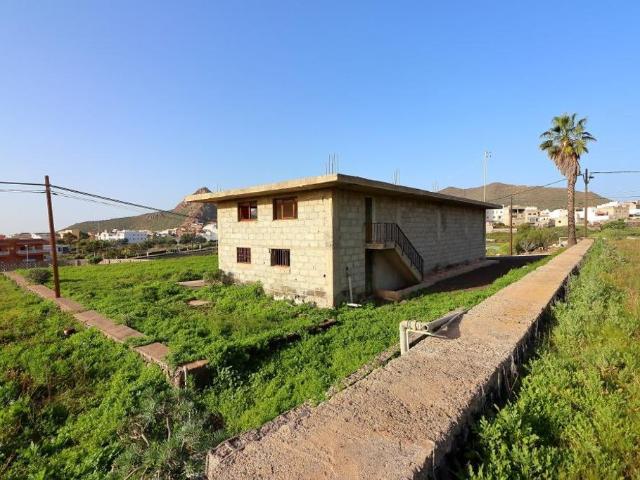 Exclusiva casa de campo en venta Buzanada, España