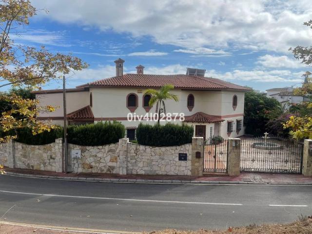 Exclusiva casa en venta Benalmádena Costa, Andalucía