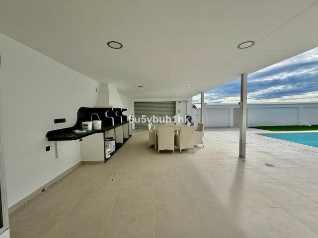 Exclusiva casa en venta Benalmádena Costa, Andalucía