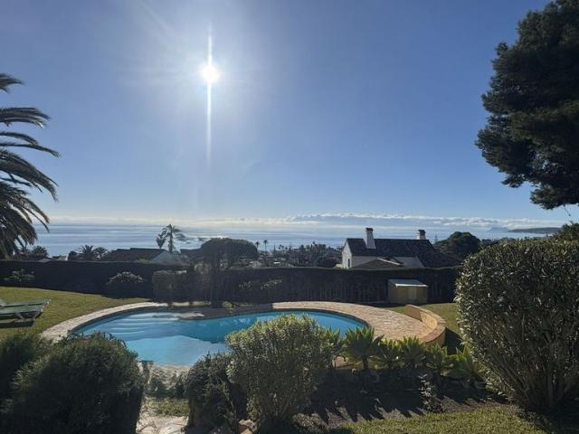 Exclusiva casa en venta Estepona, España