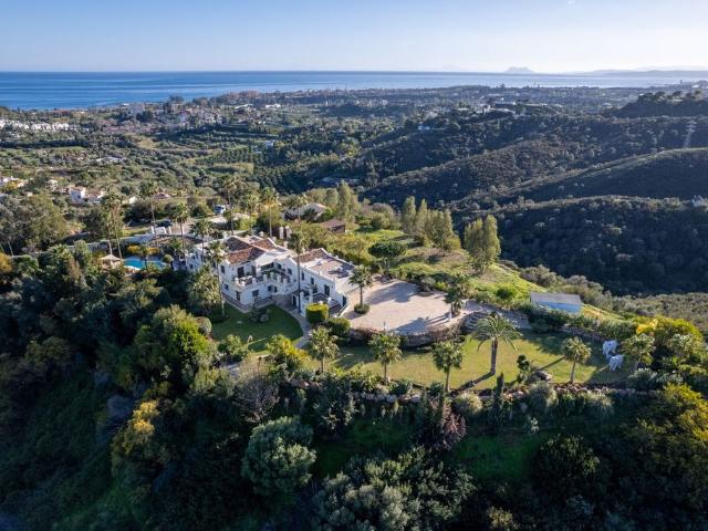 Casa de alto standing de 458 m2 en venta Estepona, Andalucía