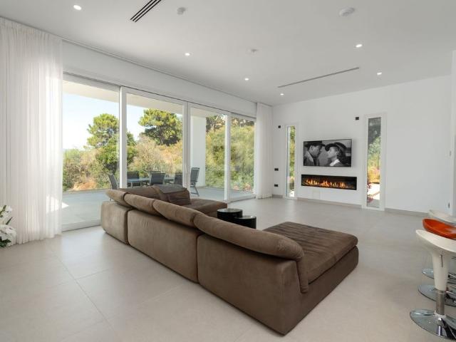 Exclusiva casa en venta La Mairena, Andalucía