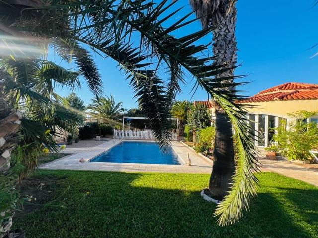 Exclusiva casa en venta Miami Playa, Cataluña