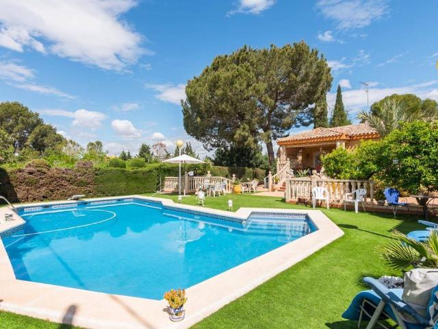 Casa de 243 m2 en venta Molina de Segura, Murcia