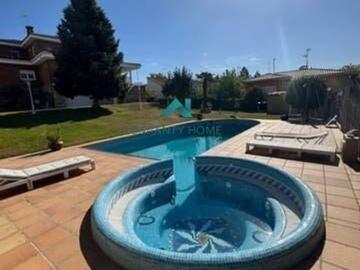 Exclusiva casa en venta Móstoles, España