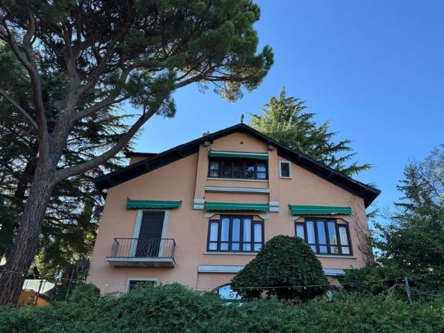Exclusiva casa en venta San Lorenzo de El Escorial, España