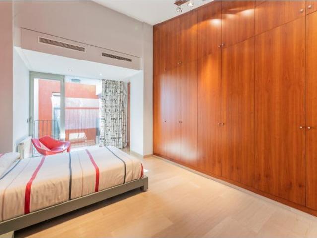 Exclusiva casa en el corazón de Gandía: lujo, privacidad y ubicación sin igual