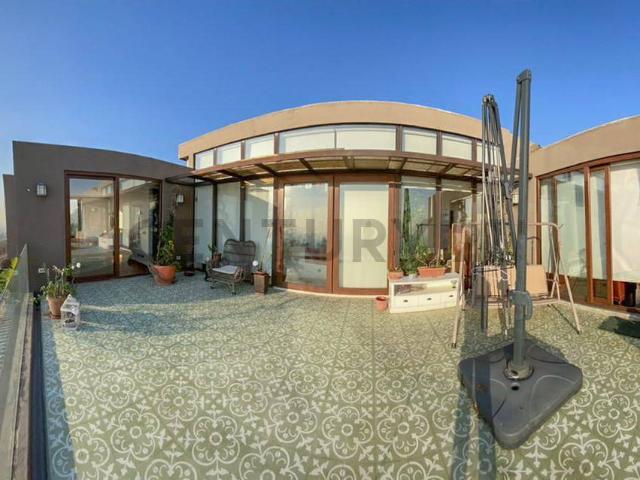 Exclusiva casa en Peñalolèn en arriendo 400m2