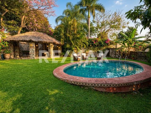 Exclusiva Casa en Renta con Alberca Privada en Real del Puente, Xochitepec