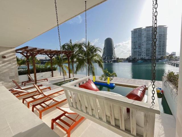 EXCLUSIVA CASA EN RENTA EN PUERTO CANCUN LA MARINA RESIDENCIAL
