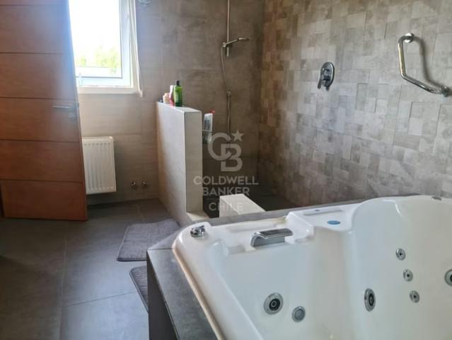 Exclusiva Casa Mediterránea en Osorno: Naturaleza y Lujo | 5 dormitorios por 12500.00 en Osorno