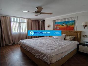 Casa en venta en Avenida de Santander, Alicante