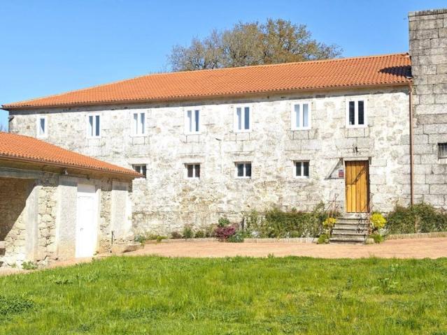 Vivienda de alto standing de 1355 m2 en venta Mellid, España