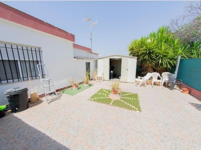 EXCLUSIVA! ESPACIO, TRANQUILIDAD Y MUCHAS POSIBILIDADES EN EL CAMPO!