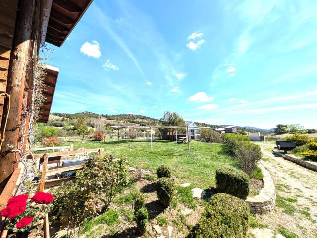 Exclusiva finca con viñedos y bodega en Inazares