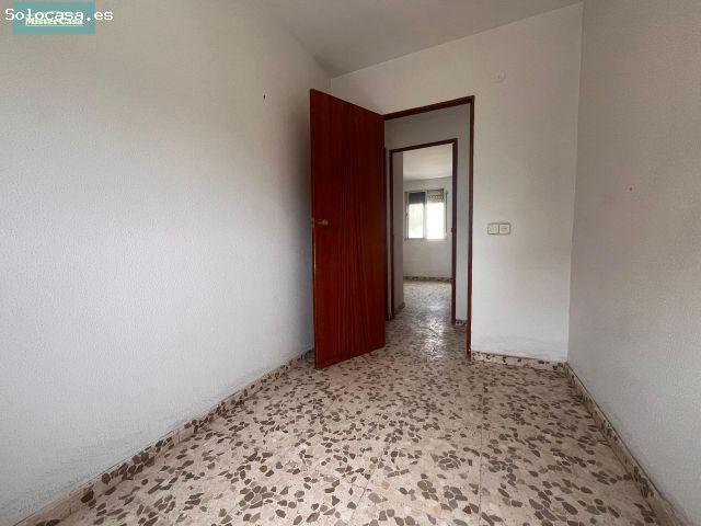 EXCLUSIVA: Junto a la Universidad Piso de tres dormitorios