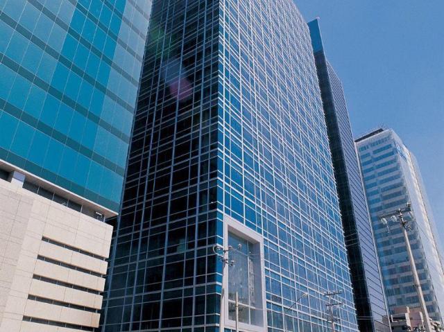 ?EXCLUSIVA OFICINA EN EDIFICIO CORPORATIVO DE LUJO !
