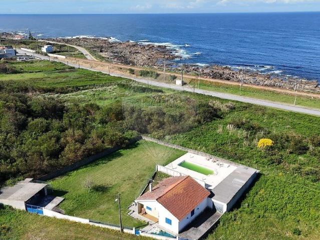 Exclusiva Moradia T3 em Primeira Linha de Mar | Vila Praia d. 0m² Vila Praia De Âncora