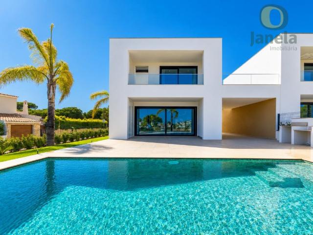 Exclusiva Moradia T3 Próxima da Marina de Vilamoura e das Pr. 148m² Quarteira