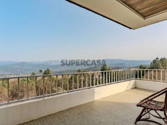Exclusiva Moradia T4 com 556m² e 1.000m² de Terreno