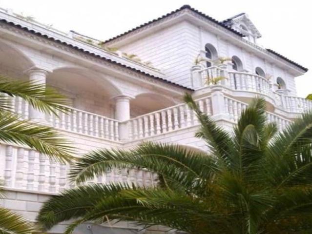 ¡Exclusiva mansion en Vista Hermosa!