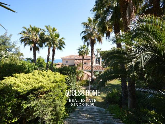 Exclusiva parcela de 1.301 m² en la prestigiosa urbanización. m² Alella