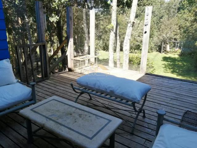 Exclusiva Parcela en Puerto Varas: 2 Casas Modernas y Entorno Natural | 6 dormitorios por 9800.00 en Puerto Varas