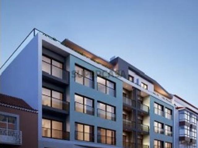 Exclusiva Penthouse T4 inserida num Empreendimento em Almada