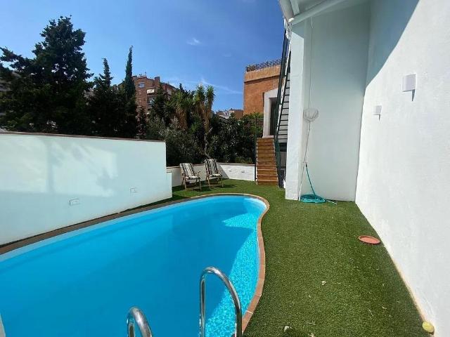 Exclusiva planta baja con jardín privado y piscina en El Putxet, Barcelona