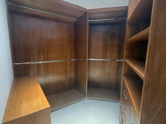 Exclusiva propiedad en renta en Hacienda De Valle Escondido