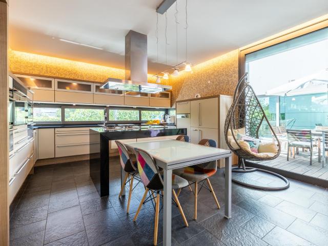 Exclusiva Propriedade de Luxo com Áreas Generosas e Próxima. 643m² Marinha Grande