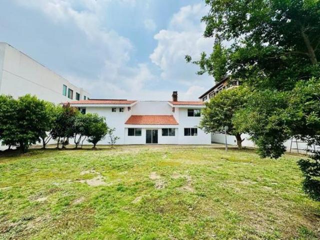 Exclusiva residencia con vista panoramica de Zapopan