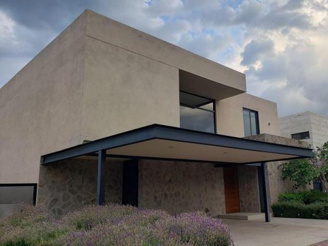 Exclusiva Residencia en Venta en Altozano, El Nuevo Querétaro