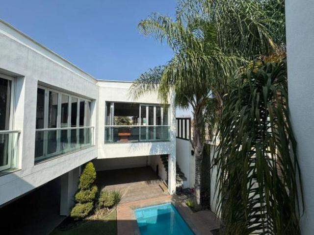 Exclusiva Residencia en Venta Priv. La Cantera, Saltillo Coah