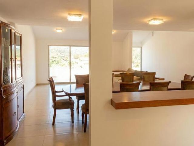 Exclusiva Residencia en Gran Reserva, Ixtapan de la Sal | Diseño Moderno y Vistas Panorámicas