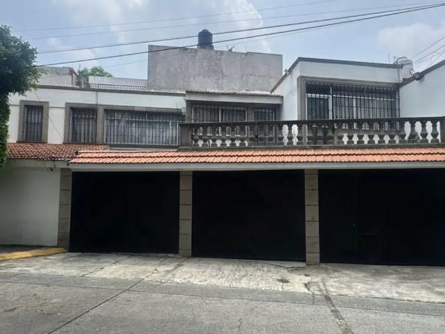 EXCLUSIVA RESIDENCIA EN LOMAS DE SN ANGEL INN