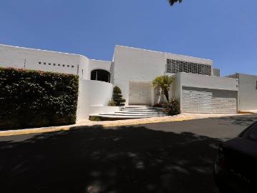 Exclusiva residencia en Lomas del Valle