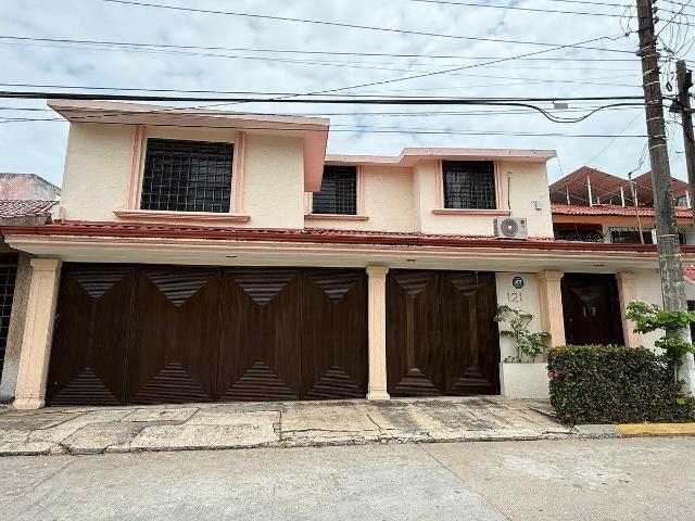 Exclusiva Residencia en Renta en Fraccionamiento La Ceiba, Villahermosa, Tabasco