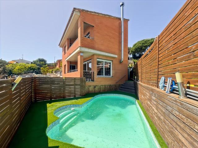 Exclusiva residencia en Sant Vicenç de Montalt 238m² Sant Vicenç de Montalt