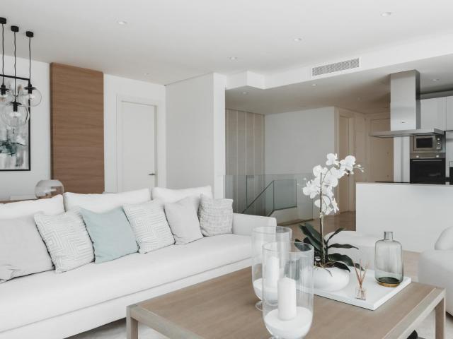 EXCLUSIVA URBANIZACIÓN JUNTO AL MARBELLA CLUB GOLF& 13 & 13. 167m² Benahavís