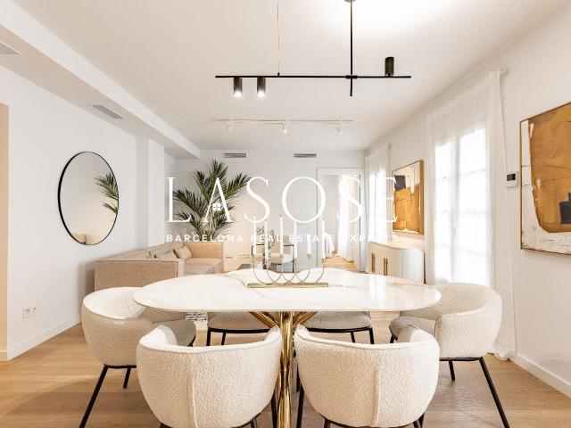 Exclusiva vivienda con piscina comunitaria en finca singular en el corazón de Barcelona
