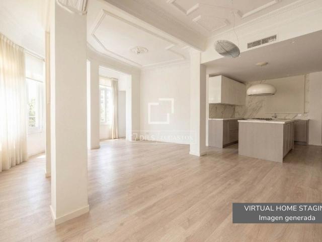 Dils Lucas Fox presenta este exclusivo piso con una superfic. 139m² Valencia