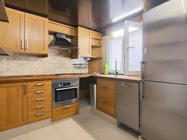 EXCLUSIVA VIVIENDA DE 152 M² CON CHIMENEA, BUHARDILLA Y TERRAZA PRIVADA EN CALLE LA IGLESIA, 4