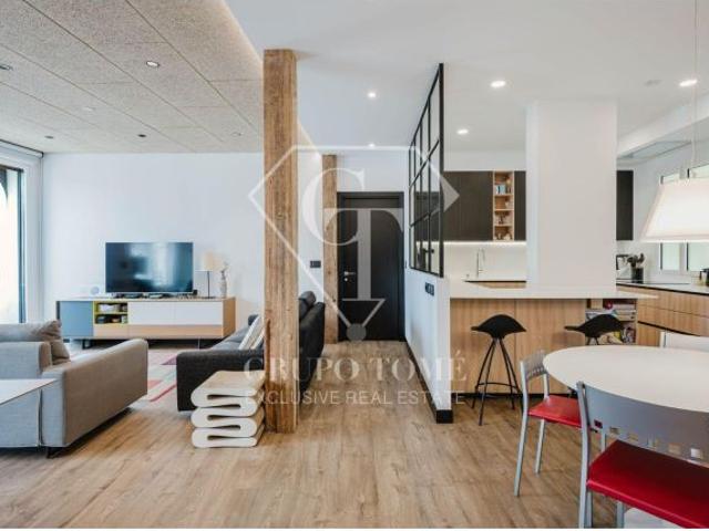 Exclusiva vivienda de 160 m2 con amplios espacios y excelente distribución